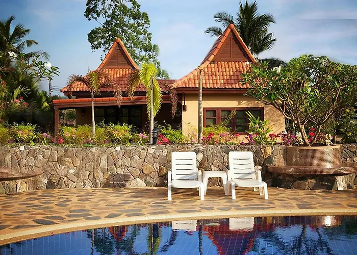 Family-Friendly House, A Few Steps From The Pool And Close To The Ocean.