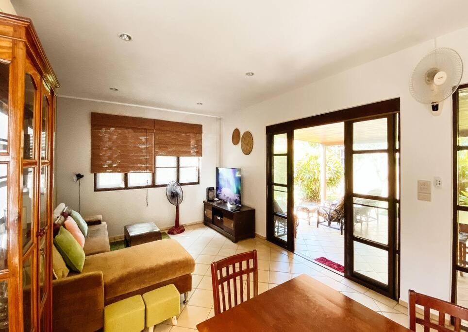 Family-friendly House, A Few Steps From The Pool And Close To The Ocean. * Mae Phim